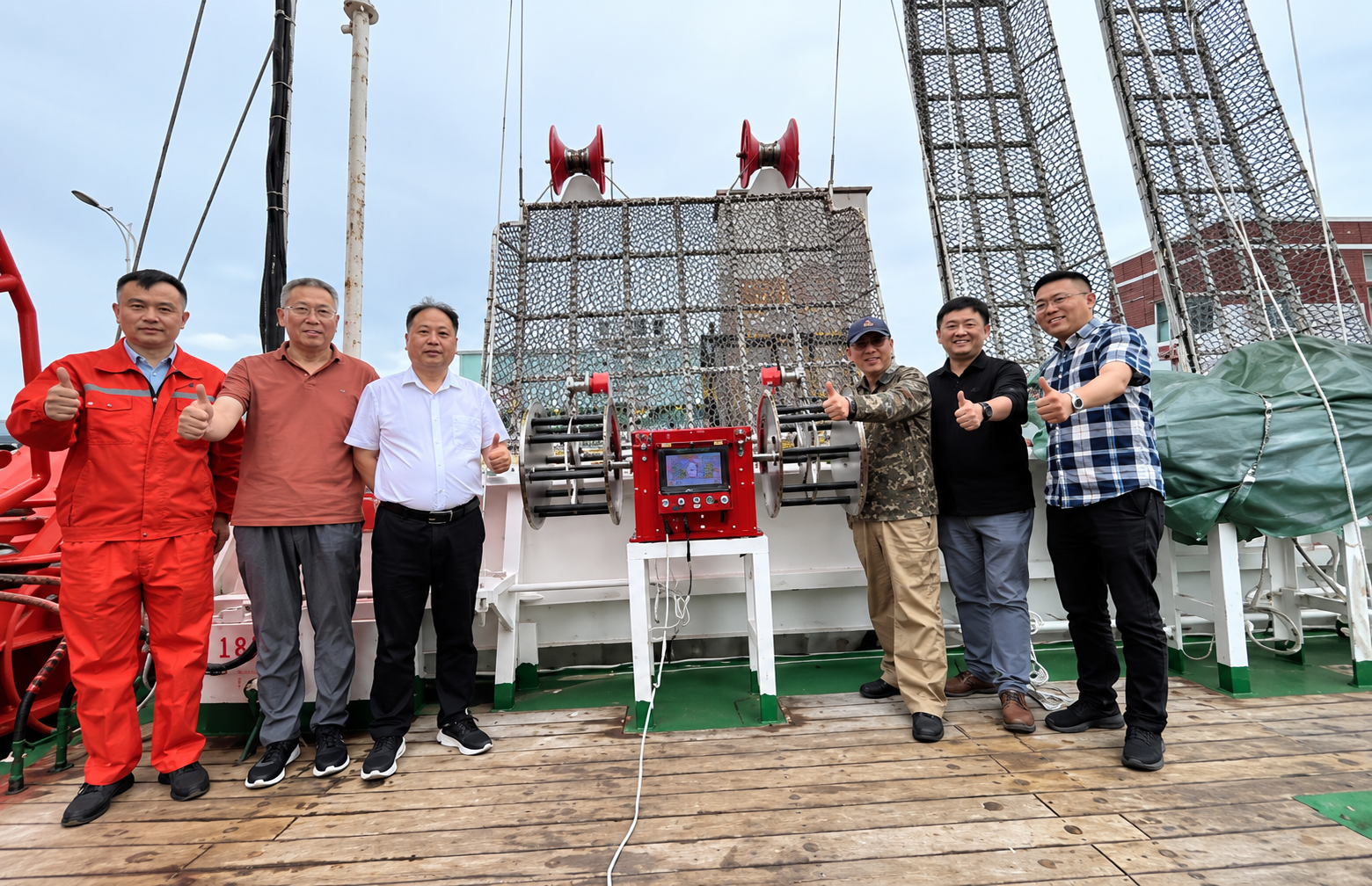 Curtails Handler Seafood Media Group - Worldnews - China Successfully Tests 'Intelligent ...